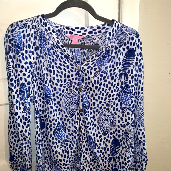 Lilly Pulitzer Elsa Button Down Flowy Blouse Sz XXS Blue White Fish Print 88189 - Picture 6 of 6